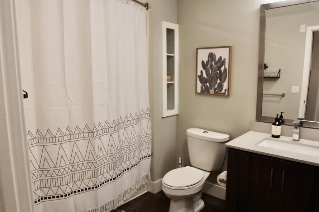 Apartment Southwestern - Modern Choc & St Joseph's *